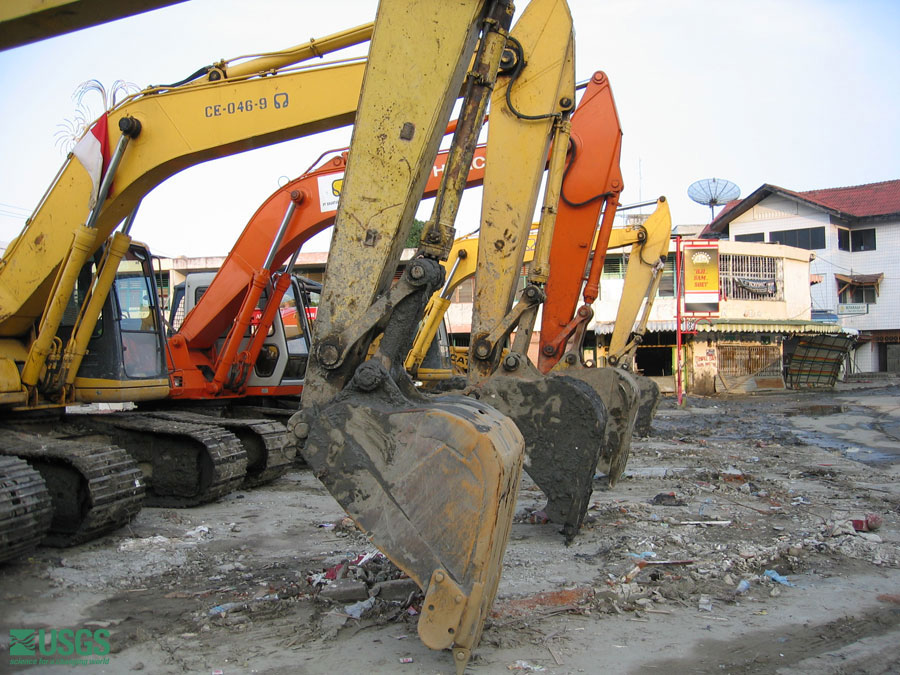 Photo in Banda Aceh, see caption above.