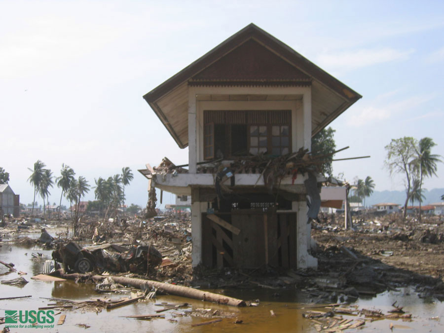 Tsunamis and Earthquakes - 2005 Sumatra Survey, Banda Aceh 21 January