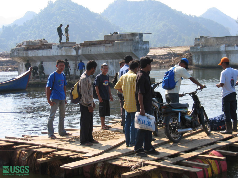 Photo in Sumatra, see caption above.