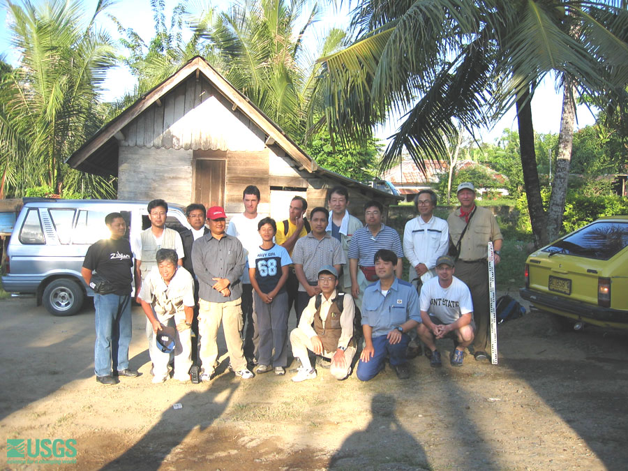 Photo of International Tsunami Survey Team in Banda Aceh, see caption below