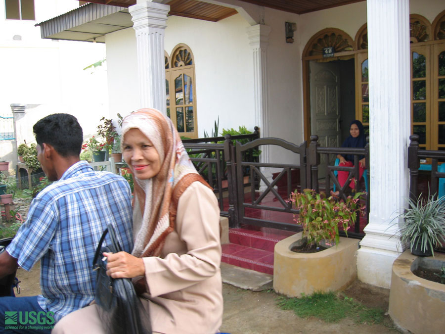 Photo in Banda Aceh, see caption above