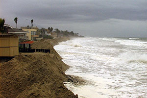 Photo of extreme event threatening erosion of the coast.