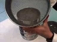 Image showing residue material retained on the -1 phi sieve.