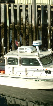 Fig. 3.1. Photograph of the USGS research vessel Rafael.